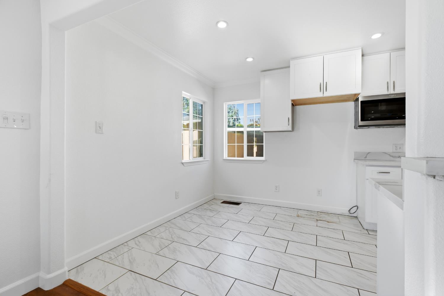 553 Lincoln Ave, Modesto, CA 95354