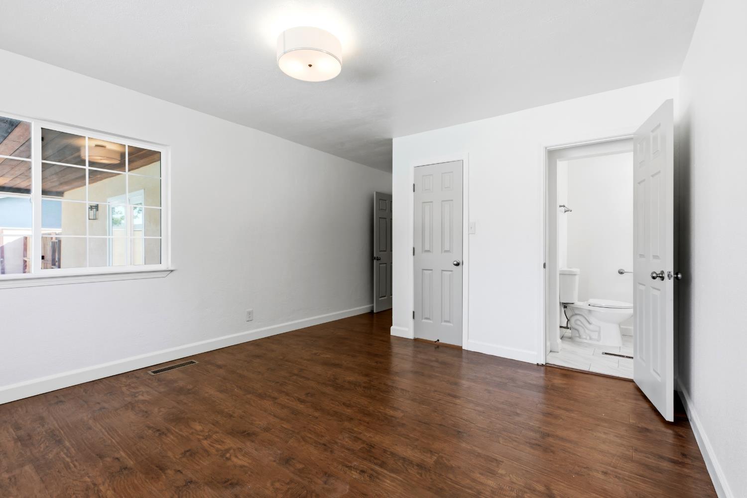 553 Lincoln Ave, Modesto, CA 95354