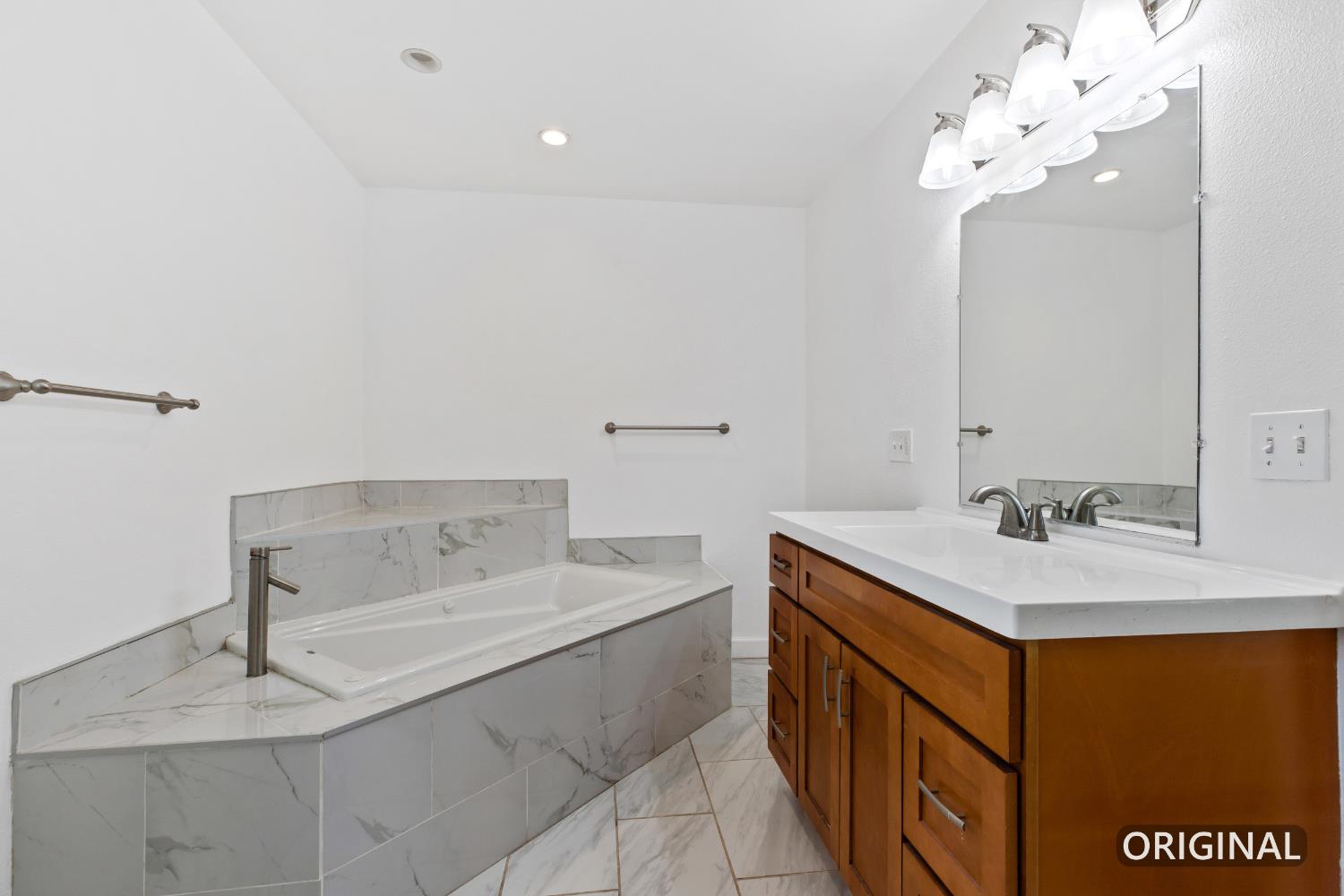 553 Lincoln Ave, Modesto, CA 95354