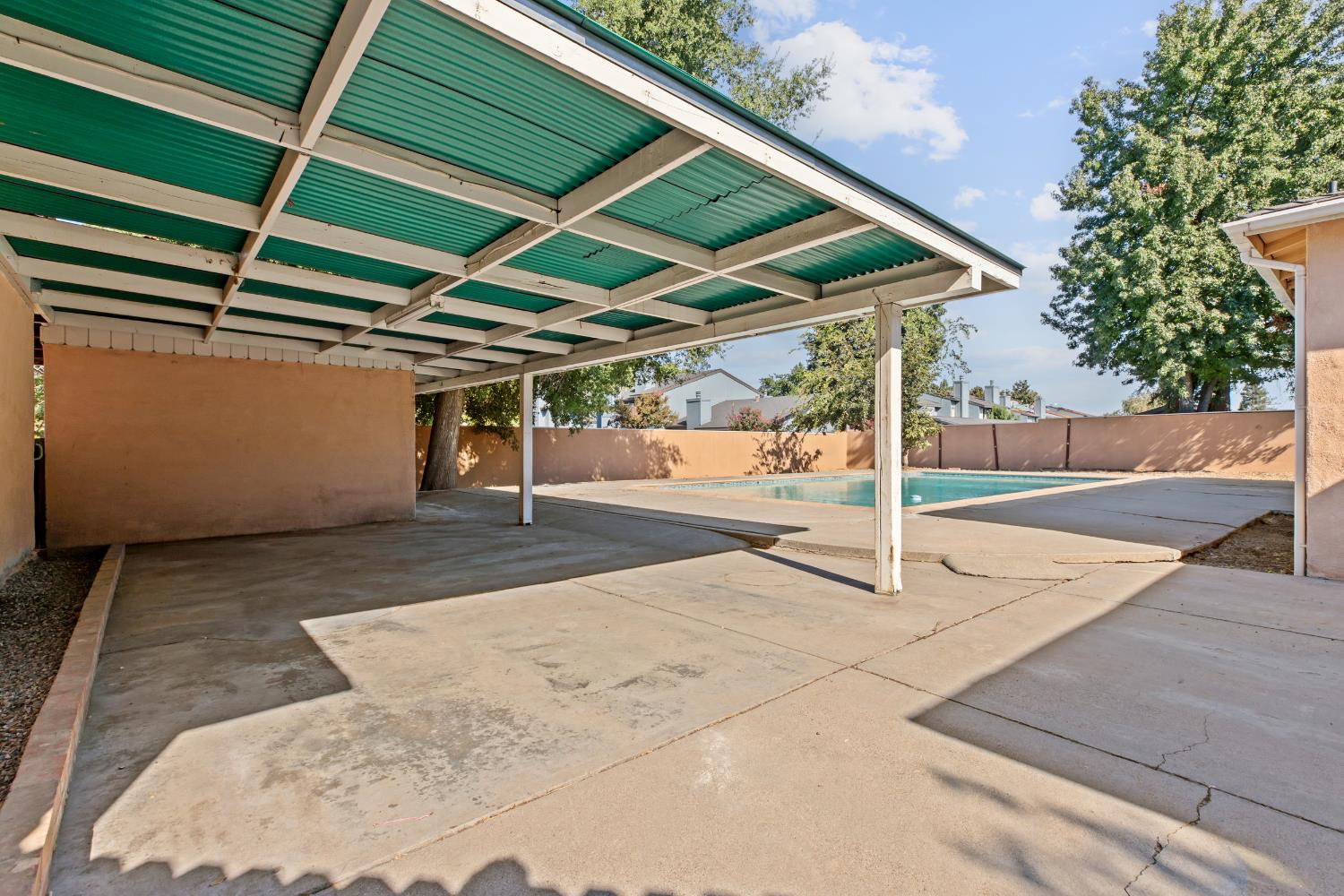 553 Lincoln Ave, Modesto, CA 95354