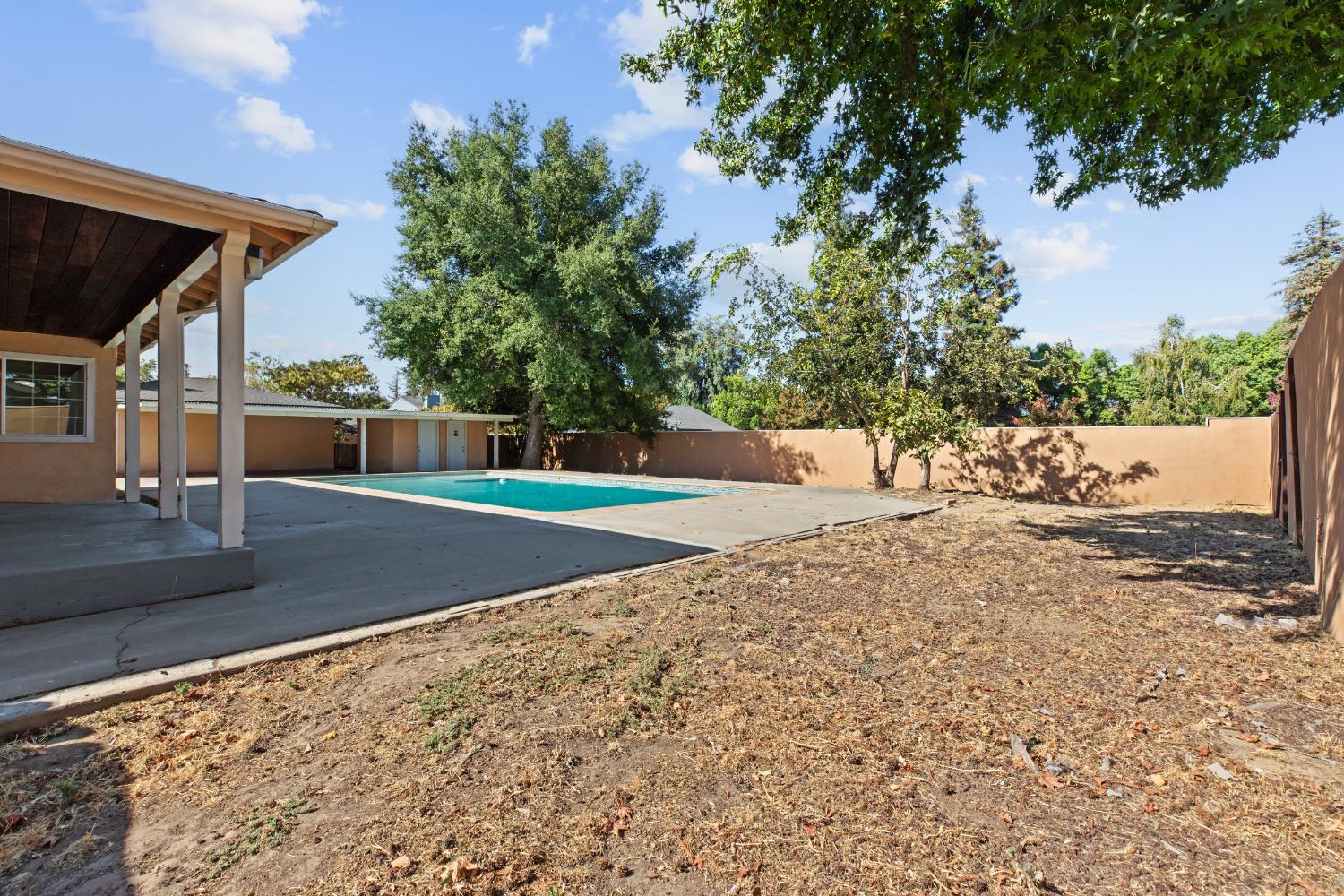553 Lincoln Ave, Modesto, CA 95354