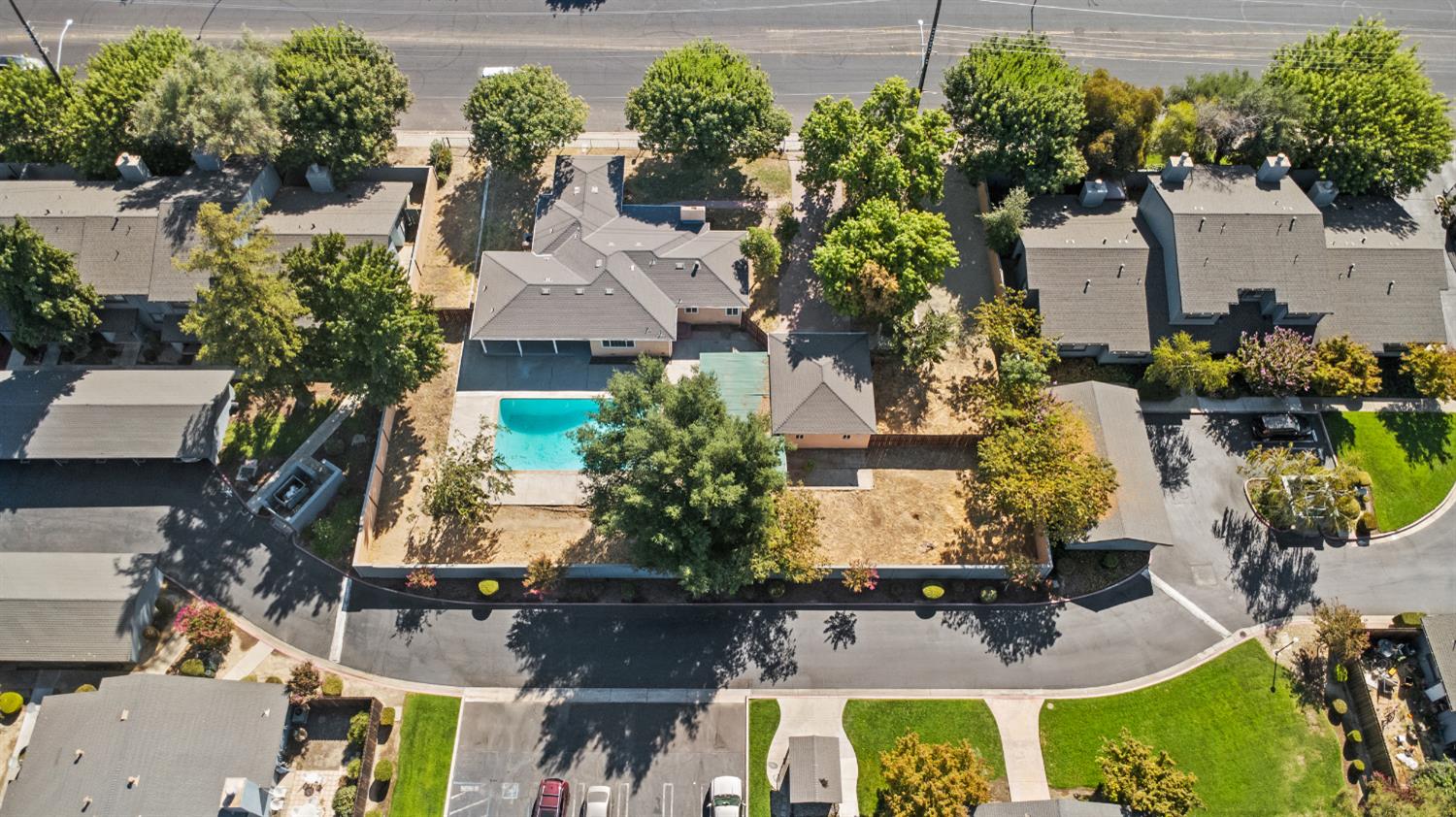 553 Lincoln Ave, Modesto, CA 95354