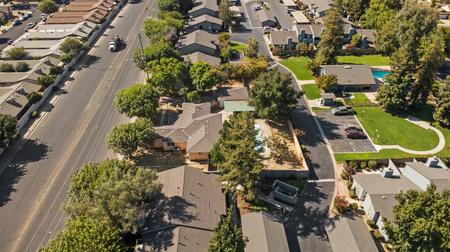 553 Lincoln Ave, Modesto, CA 95354