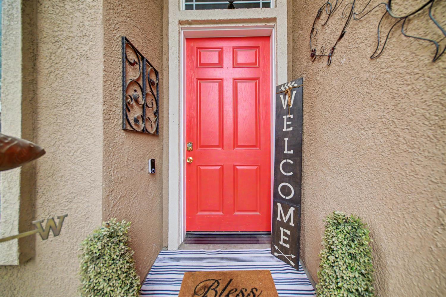 2226 Ryanlee Dr, Riverbank, CA 95367