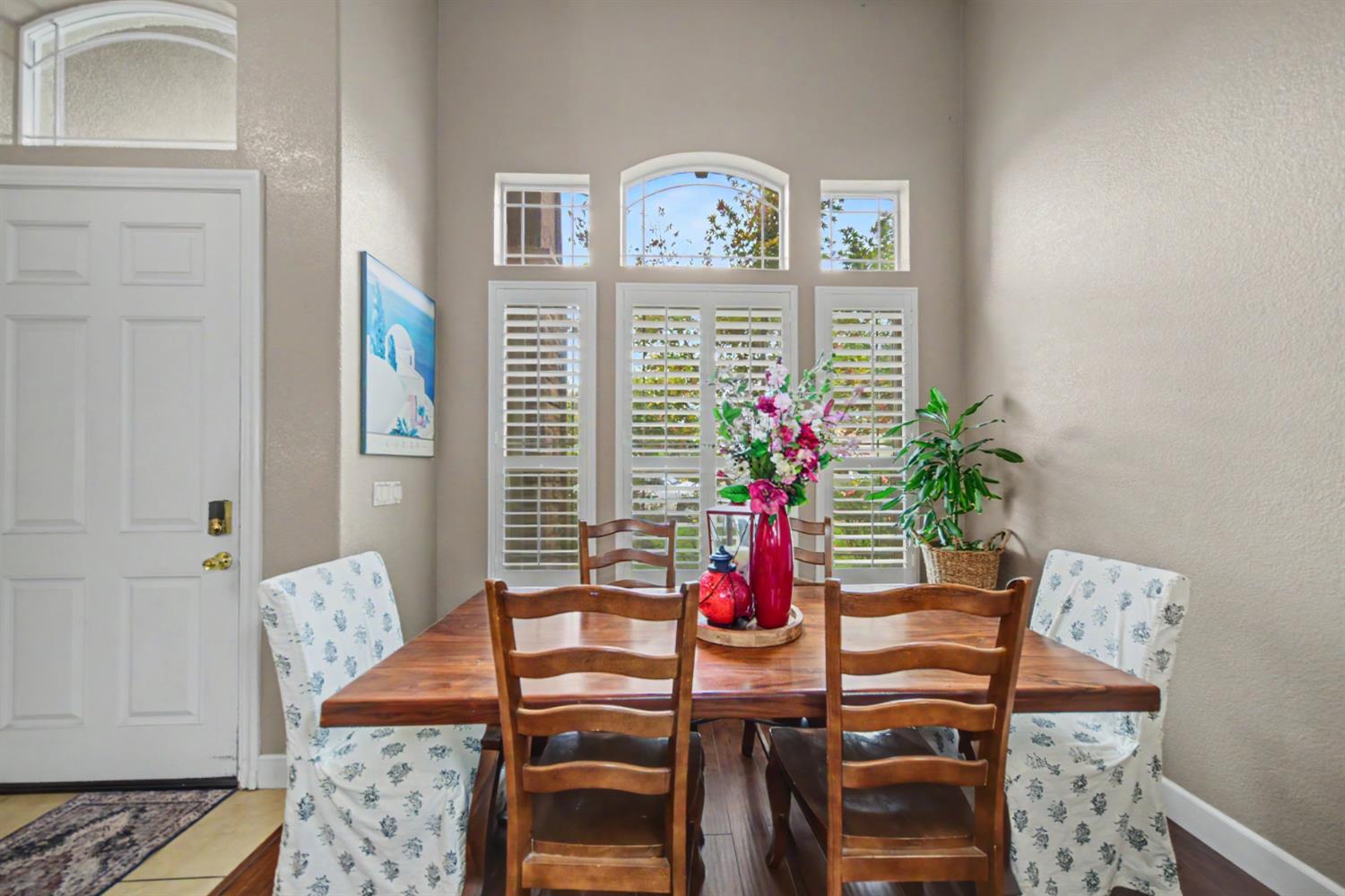 2226 Ryanlee Dr, Riverbank, CA 95367