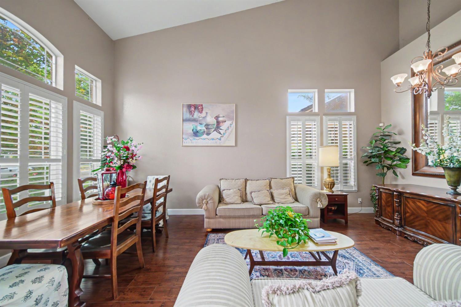 2226 Ryanlee Dr, Riverbank, CA 95367