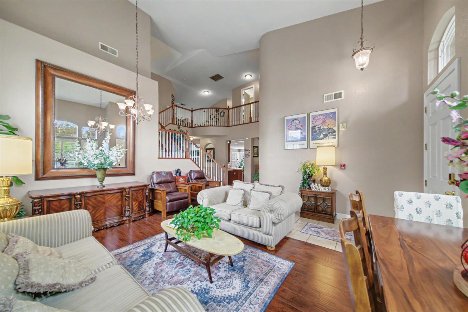 2226 Ryanlee Dr, Riverbank, CA 95367