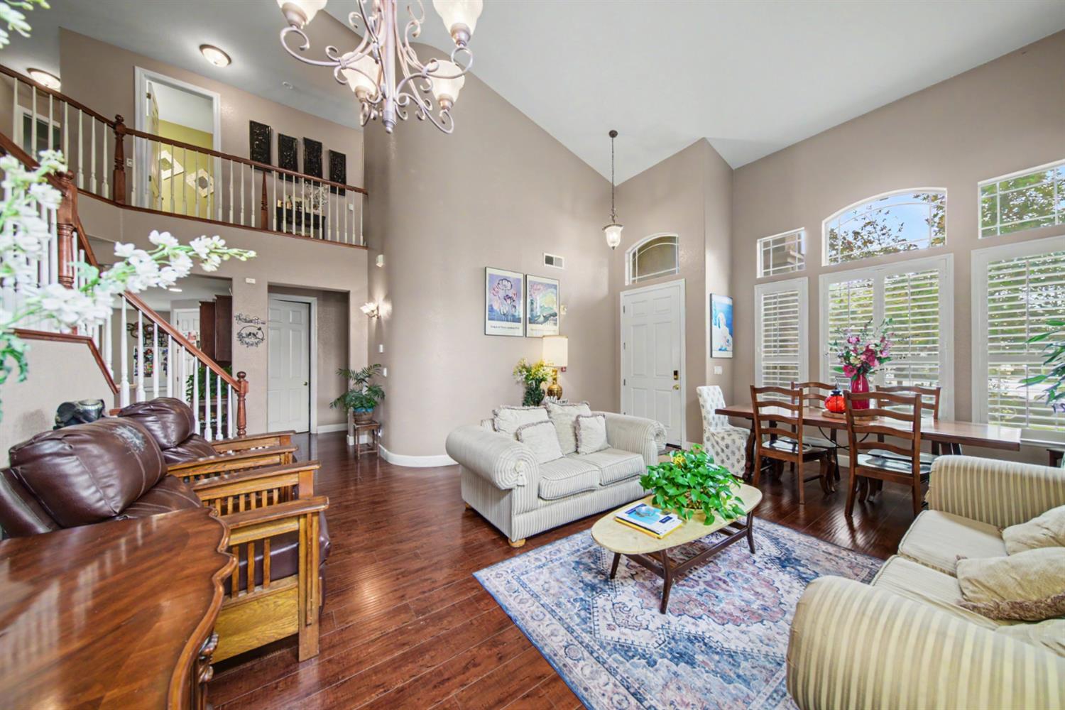 2226 Ryanlee Dr, Riverbank, CA 95367