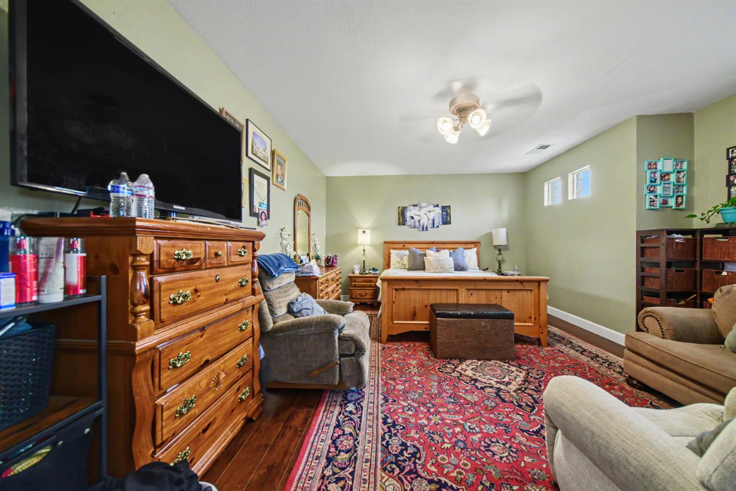 2226 Ryanlee Dr, Riverbank, CA 95367