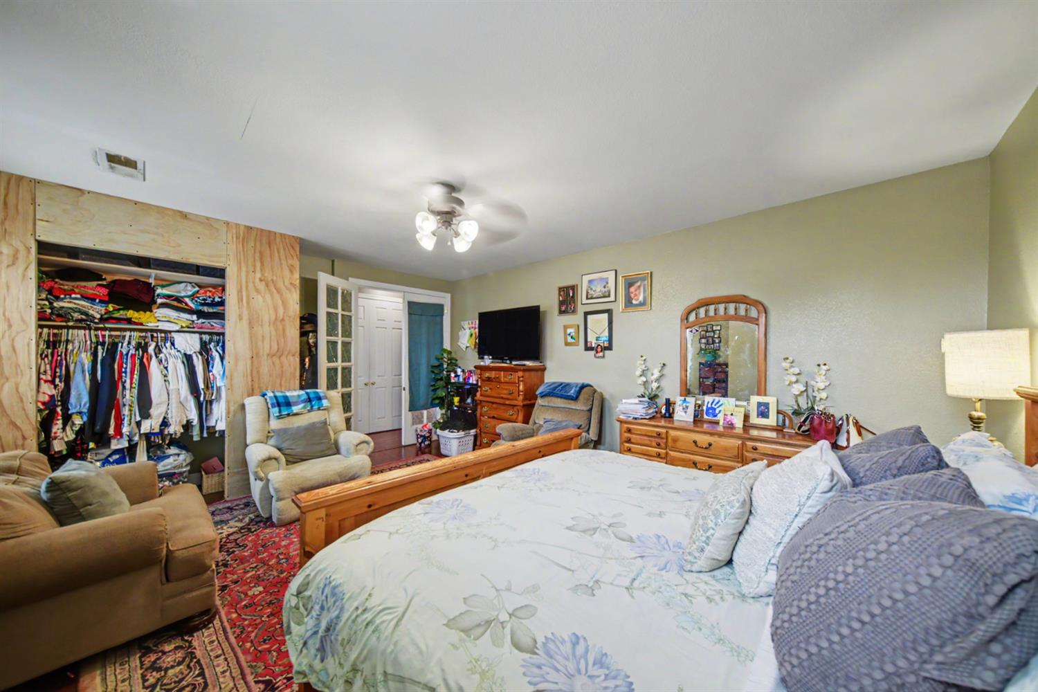2226 Ryanlee Dr, Riverbank, CA 95367