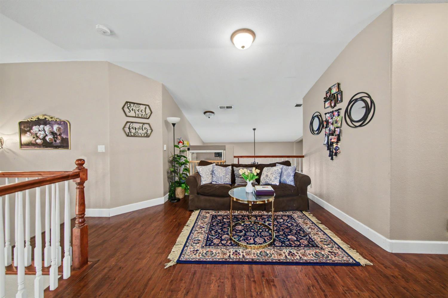 2226 Ryanlee Dr, Riverbank, CA 95367