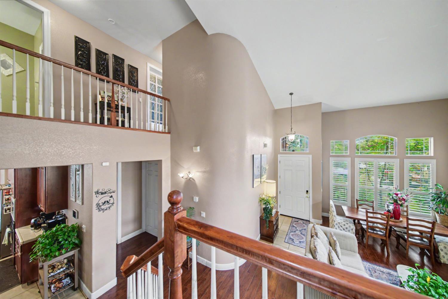 2226 Ryanlee Dr, Riverbank, CA 95367
