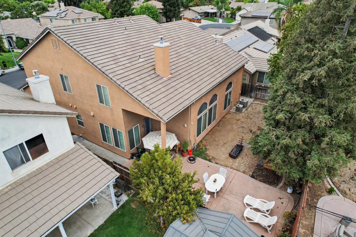 2226 Ryanlee Dr, Riverbank, CA 95367