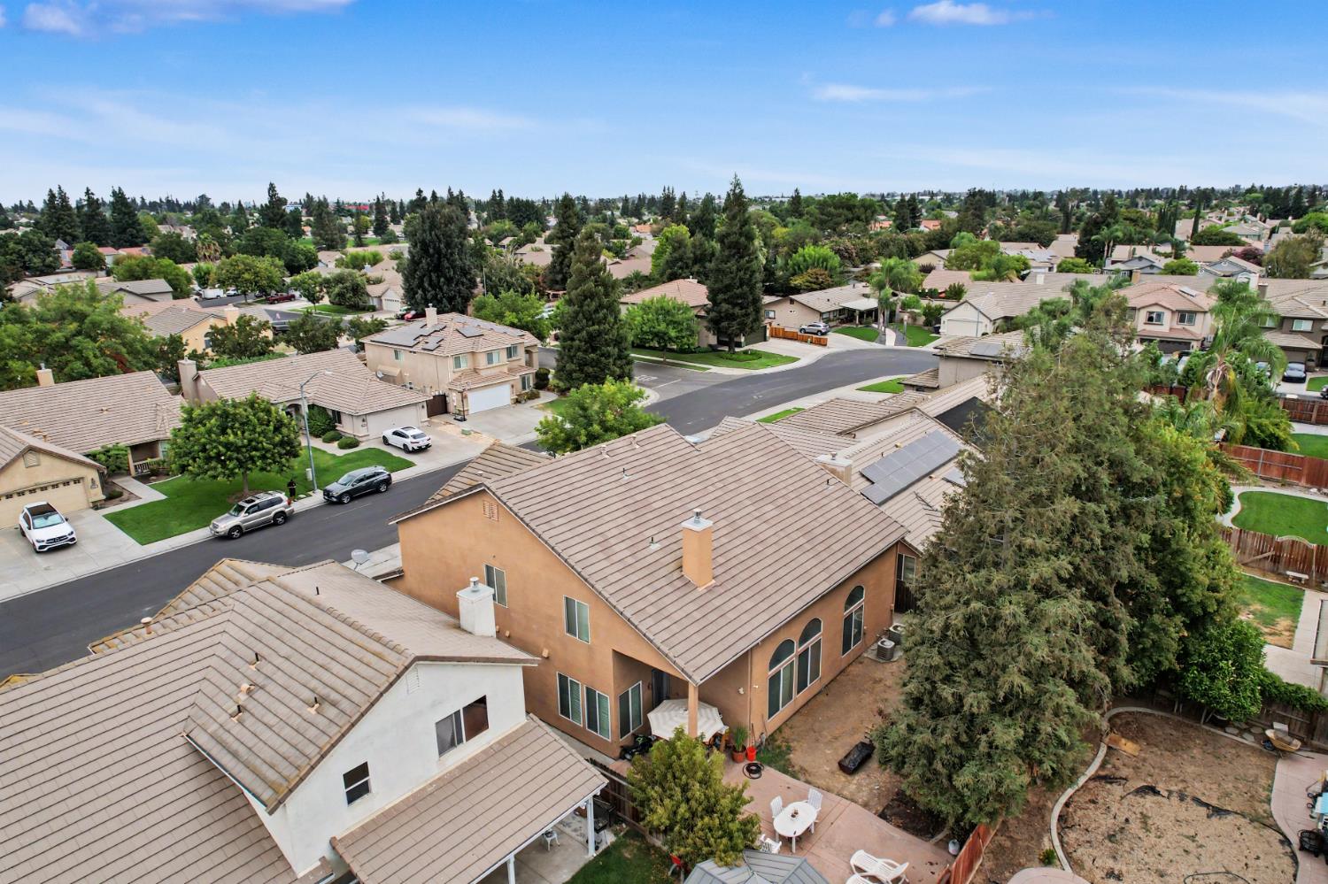 2226 Ryanlee Dr, Riverbank, CA 95367