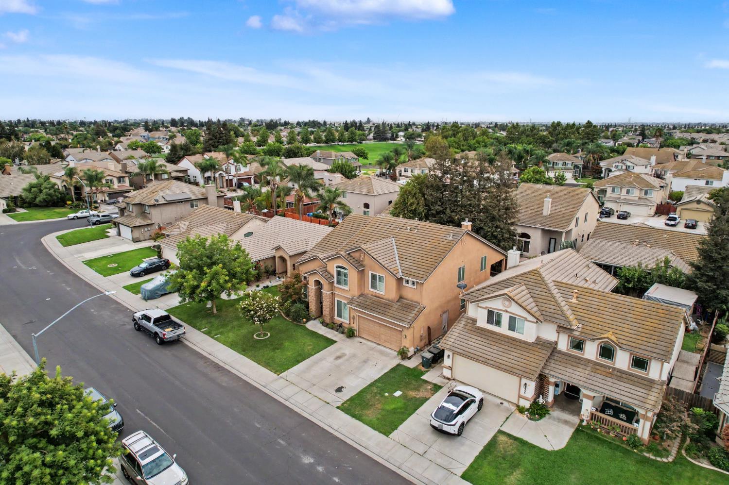 2226 Ryanlee Dr, Riverbank, CA 95367