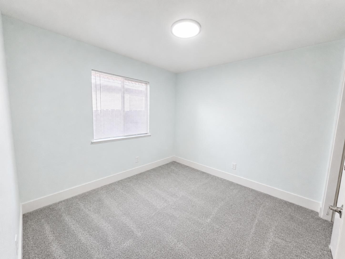 4706 W University Ave, Fresno, CA 93722