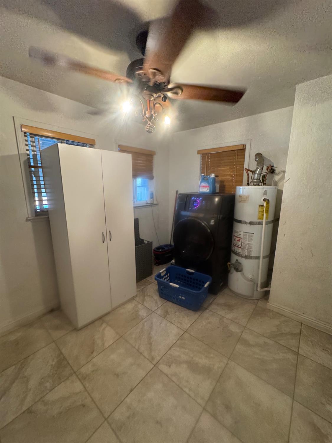 541 High St, Modesto, CA 95354
