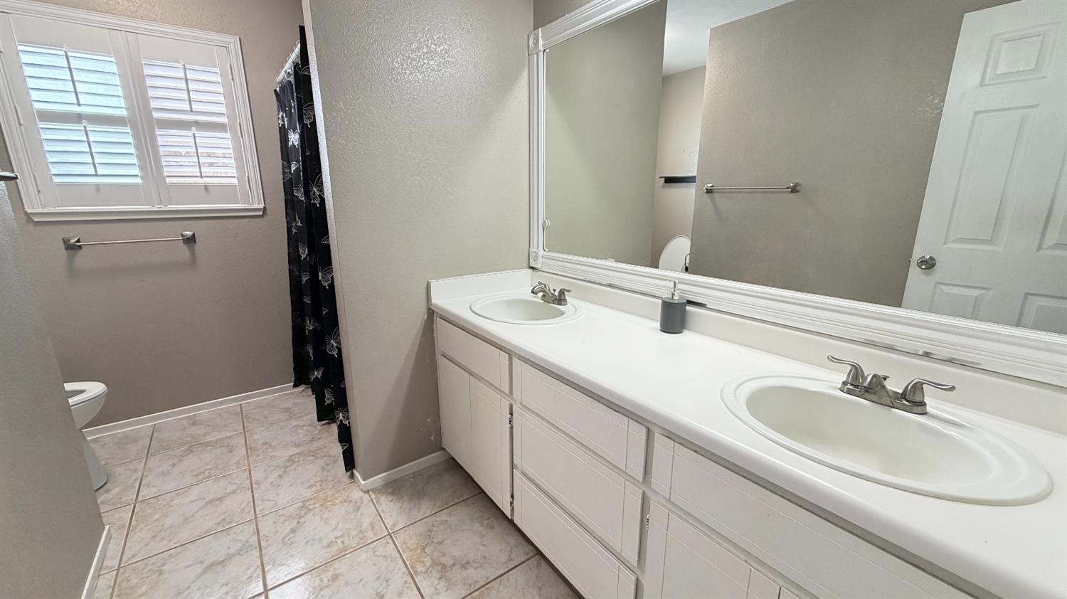 3405 Penny Ln, Modesto, CA 95354