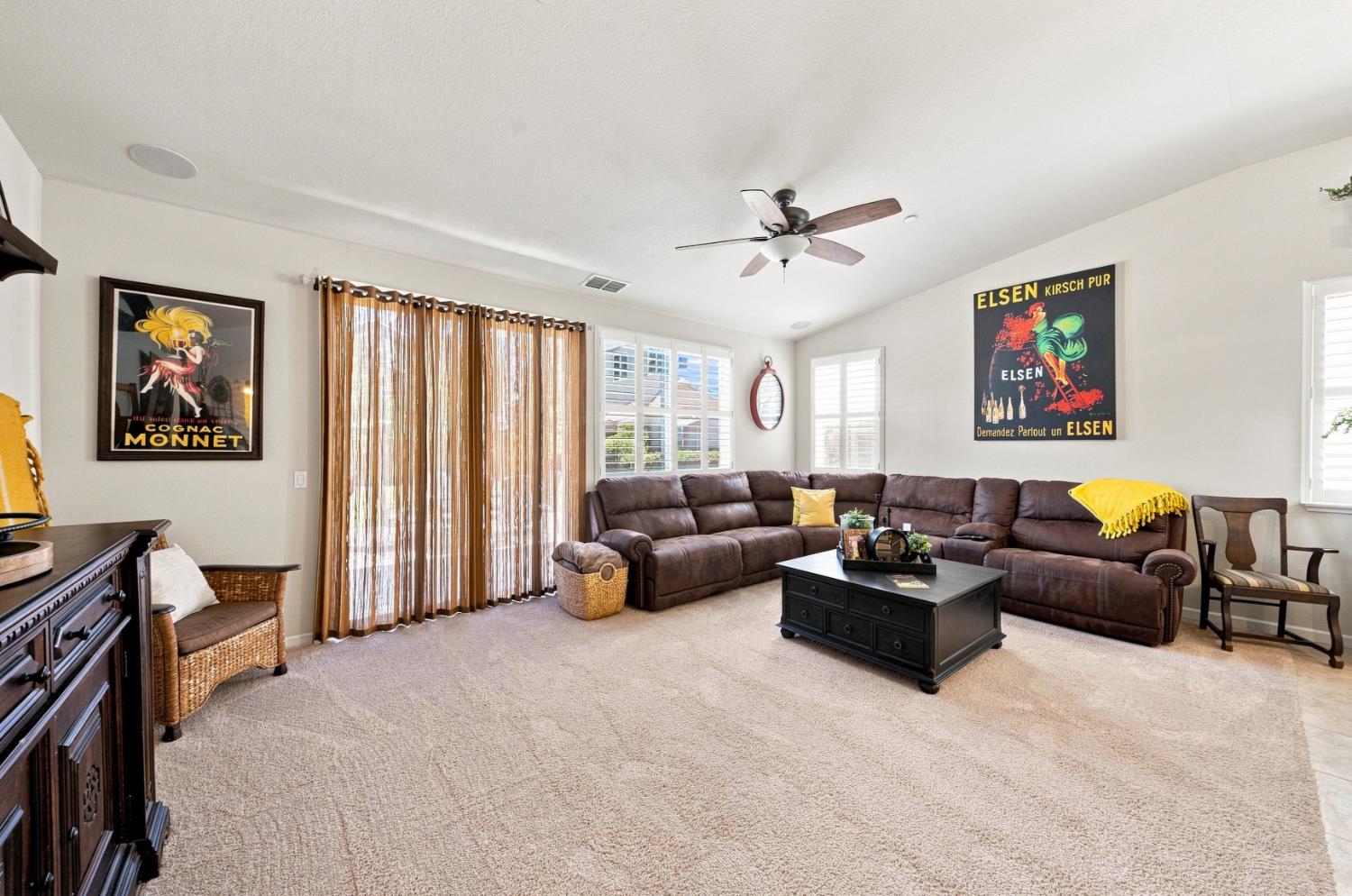 2725 Greenleaf St, Manteca, CA 95337
