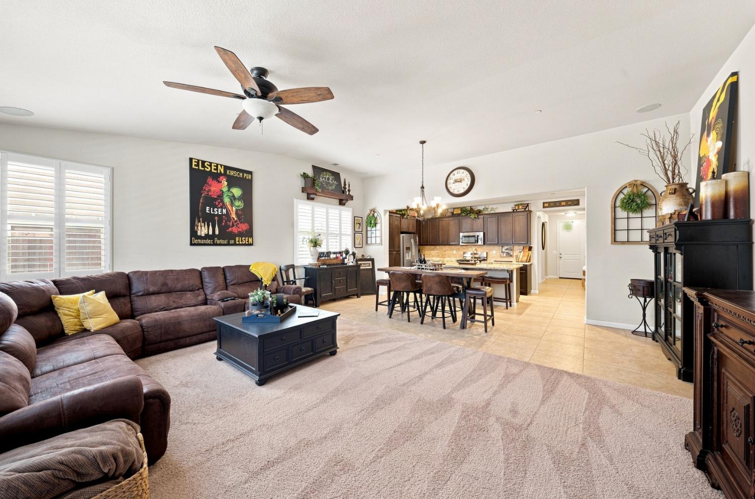 2725 Greenleaf St, Manteca, CA 95337