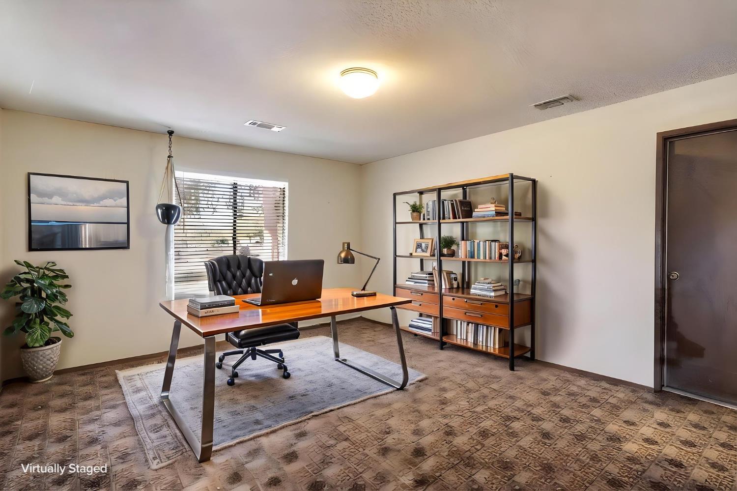 11801 N Mckelvy Ave, Clovis, CA 93619
