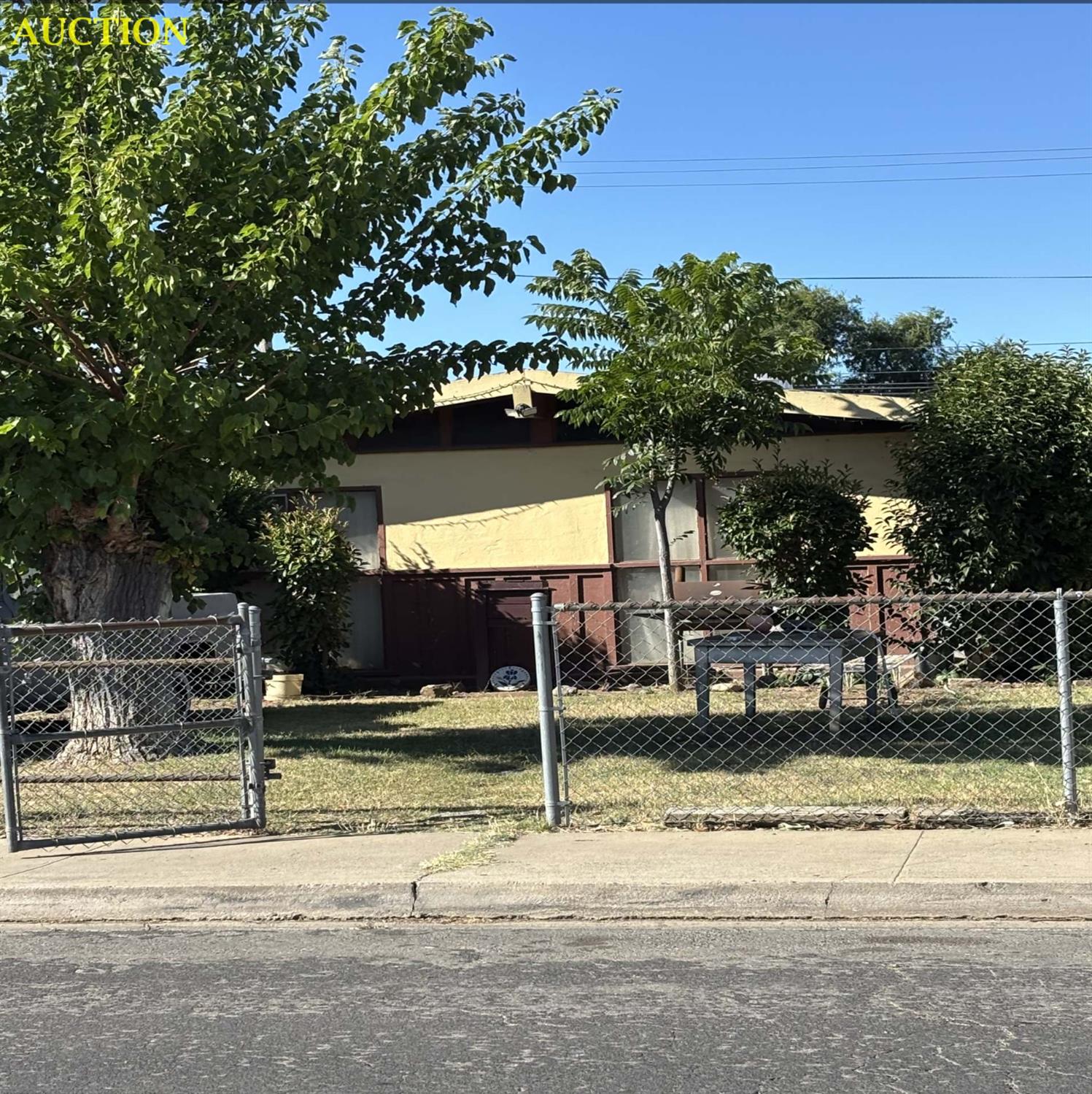 1528 W 9th St, Merced, CA 95341