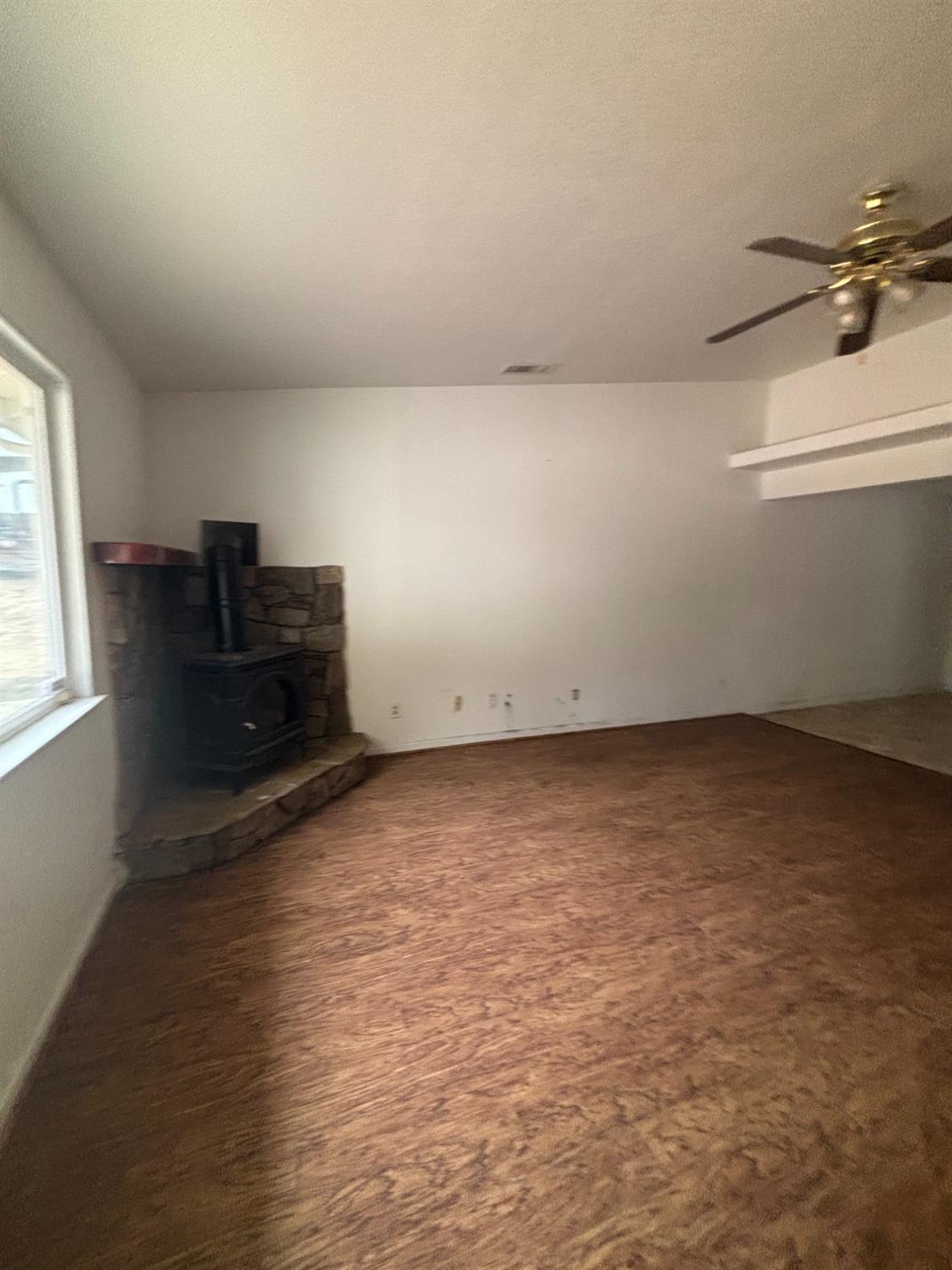 49702 Pierce Dr, Oakhurst, CA 93644