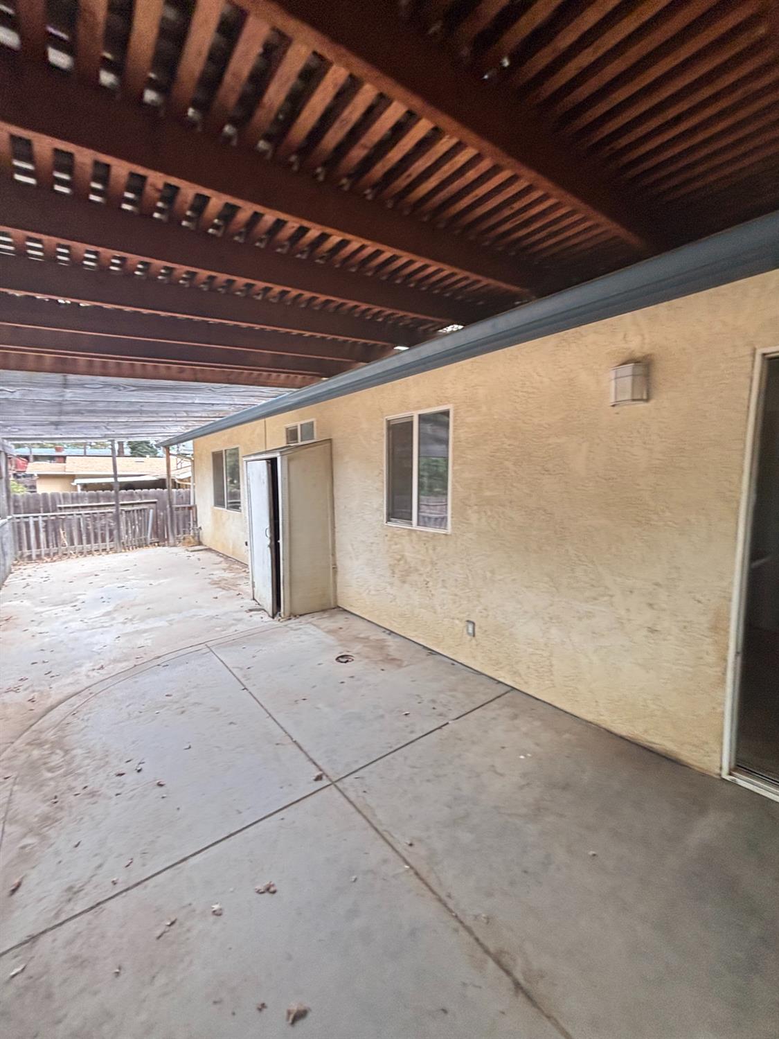49702 Pierce Dr, Oakhurst, CA 93644