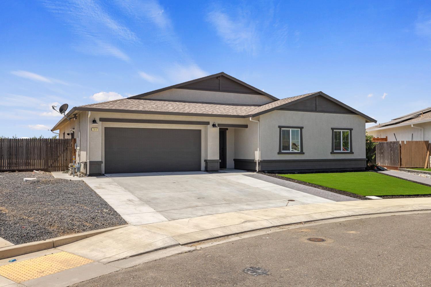 2697 Adams Ln, Manteca, CA 95337