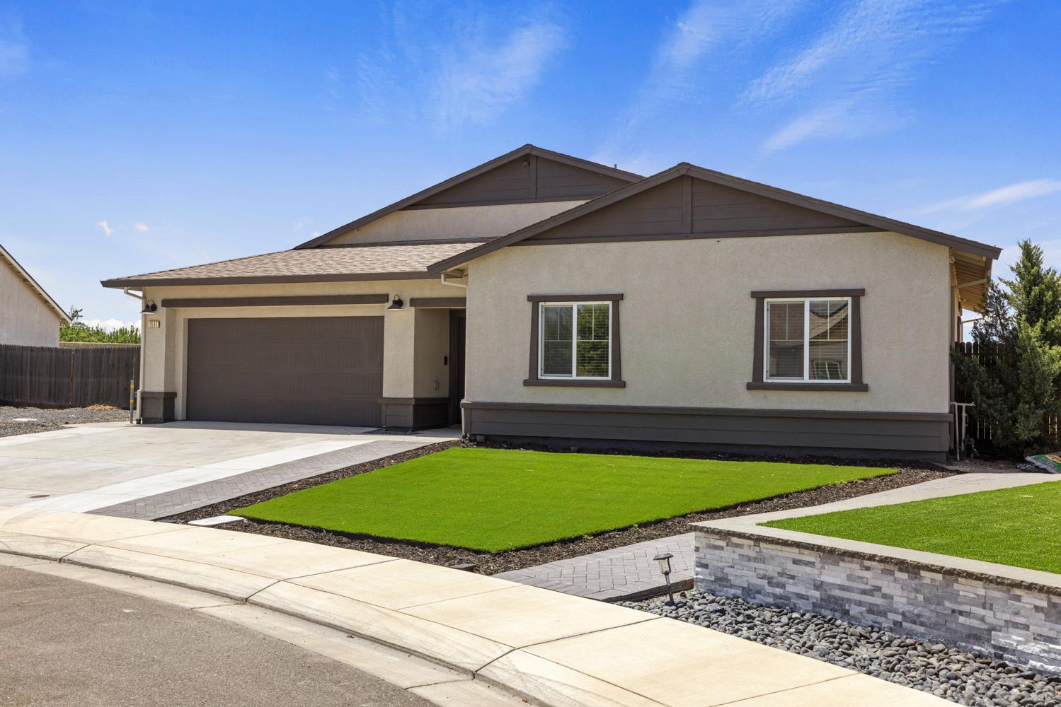 2697 Adams Ln, Manteca, CA 95337