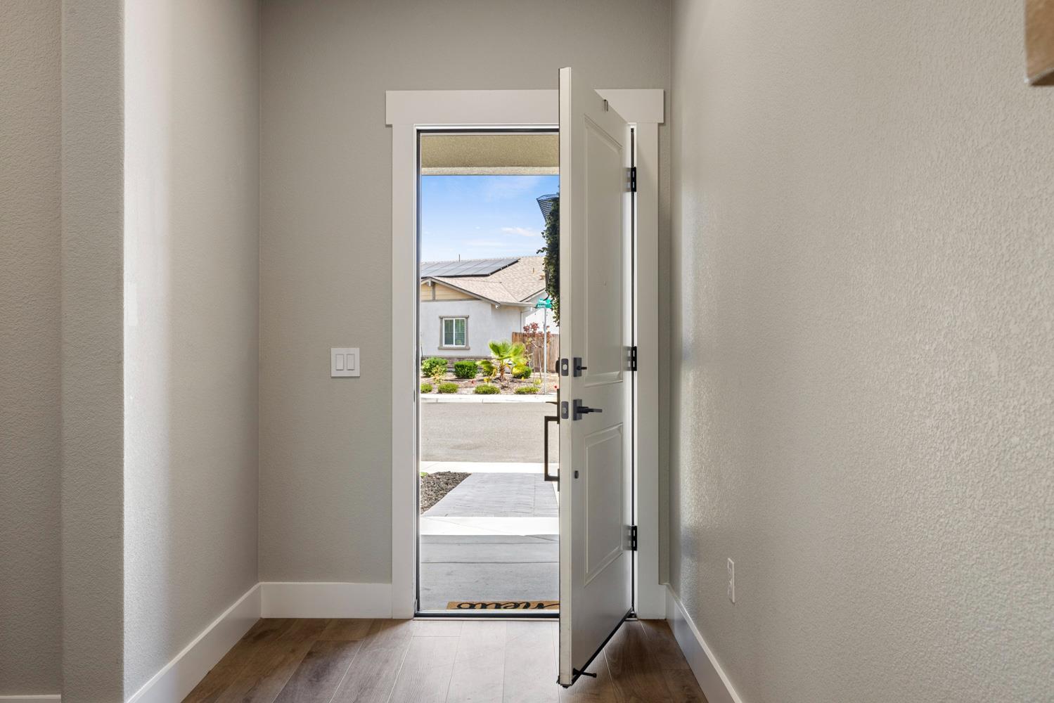 2697 Adams Ln, Manteca, CA 95337