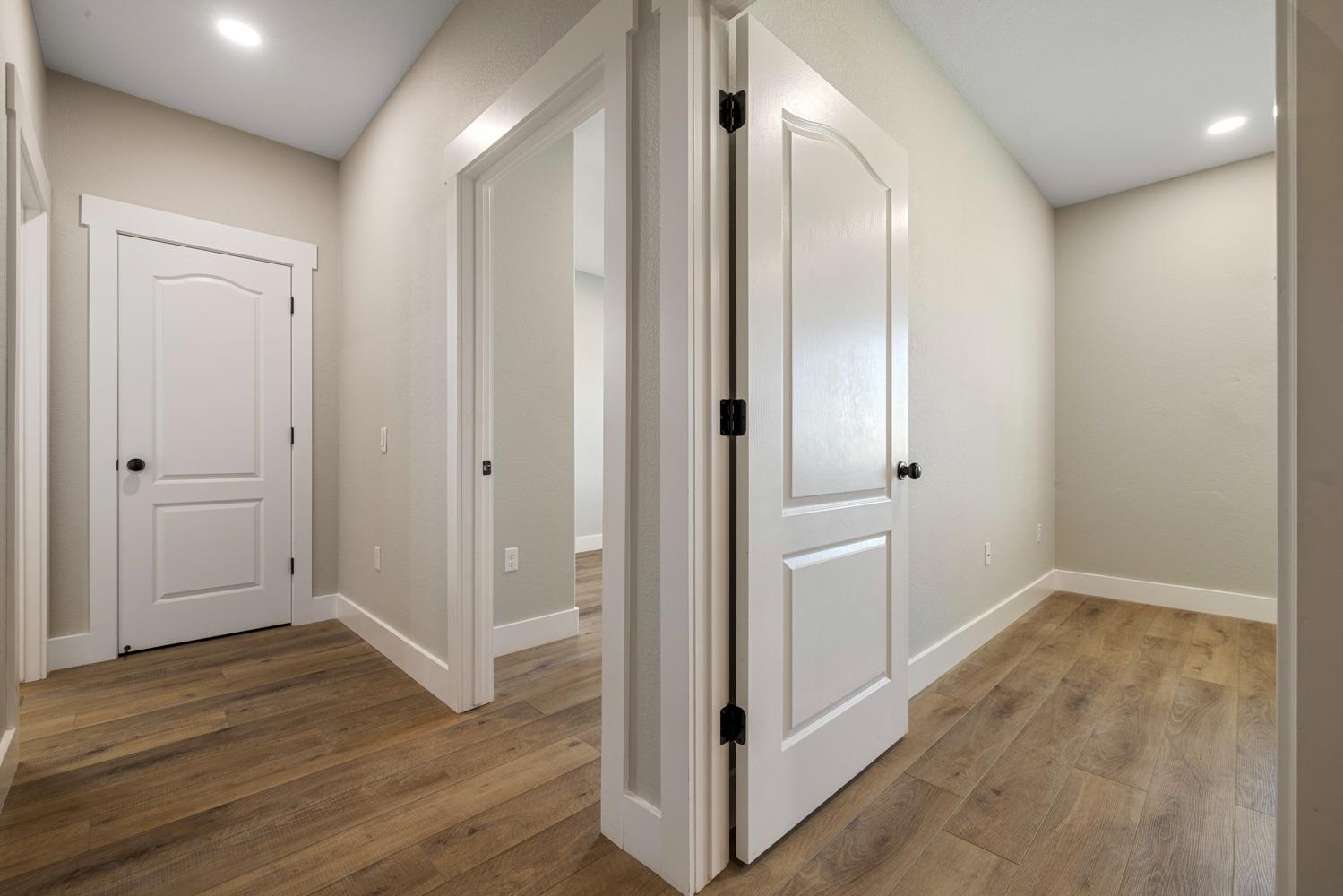 2697 Adams Ln, Manteca, CA 95337