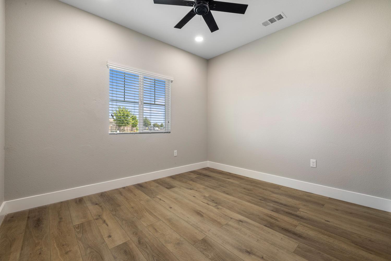 2697 Adams Ln, Manteca, CA 95337