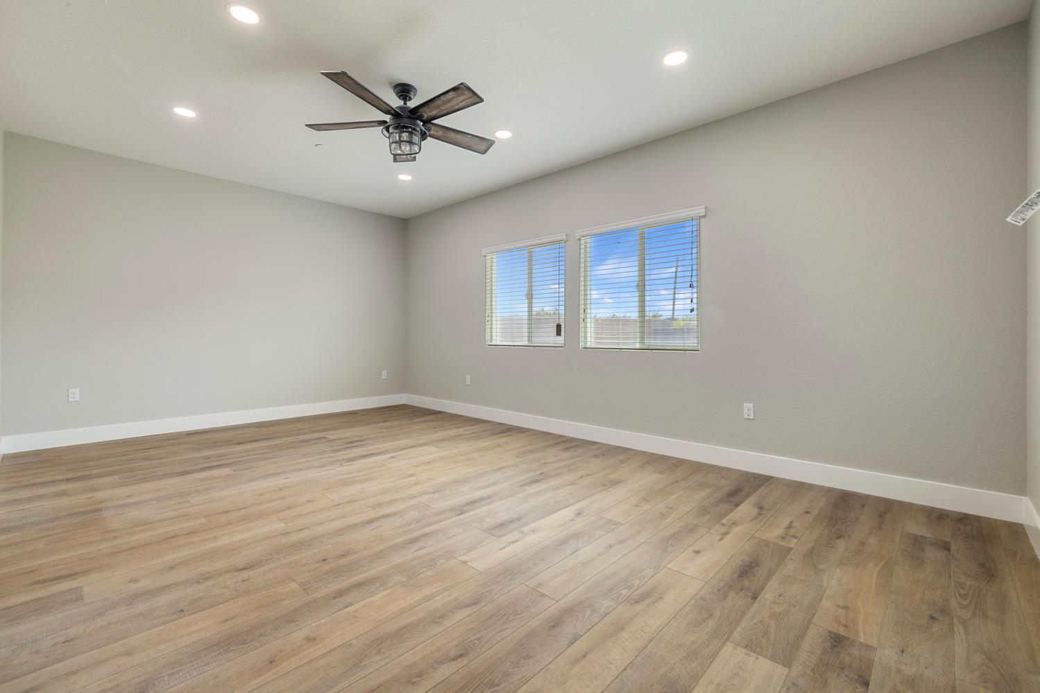 2697 Adams Ln, Manteca, CA 95337