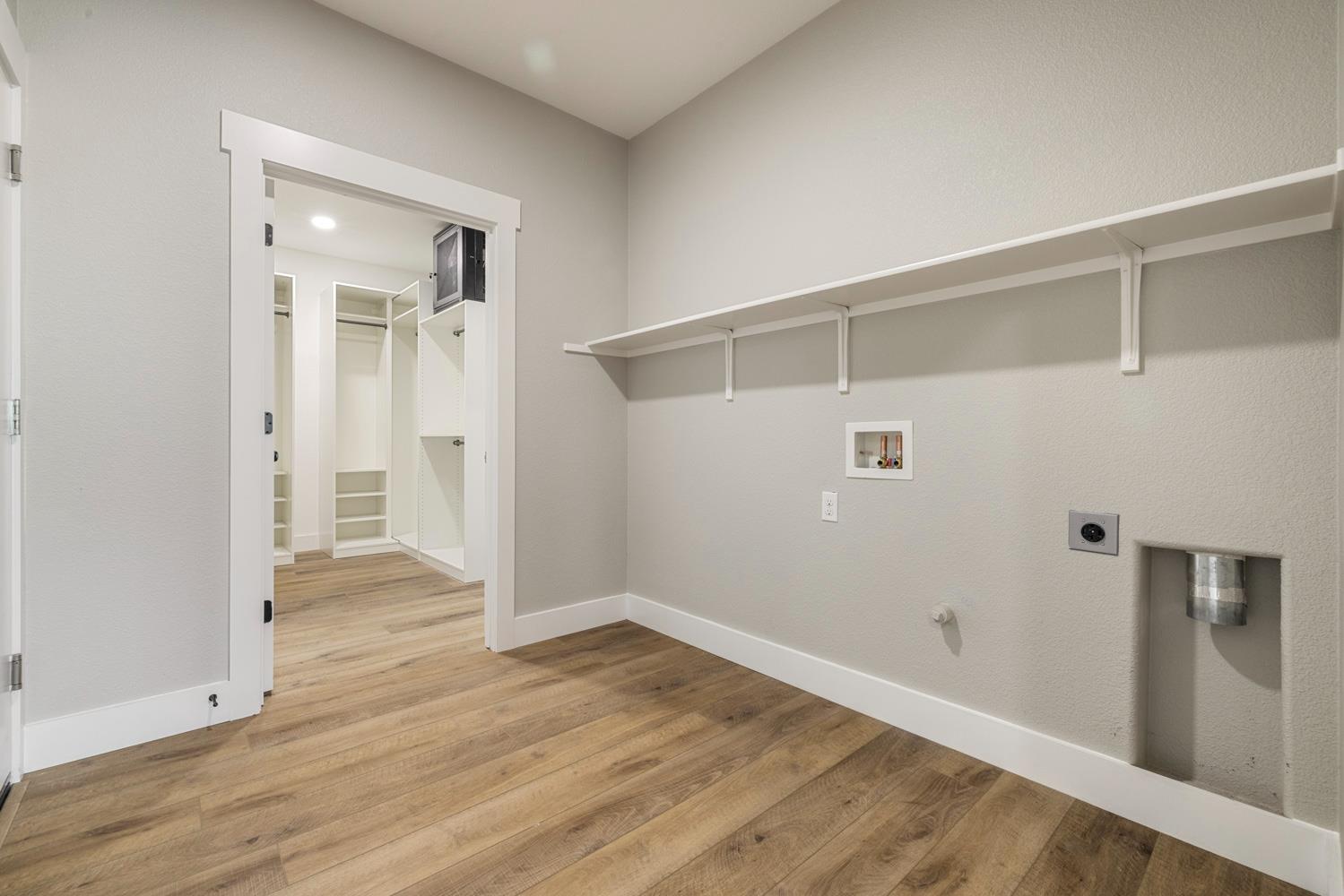 2697 Adams Ln, Manteca, CA 95337