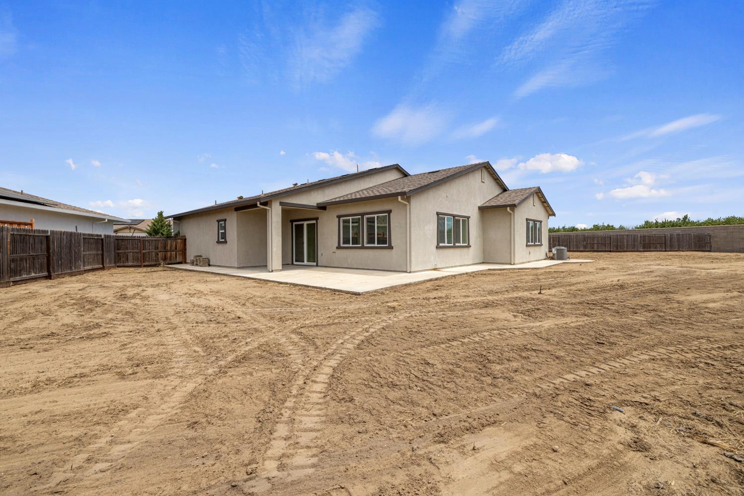 2697 Adams Ln, Manteca, CA 95337