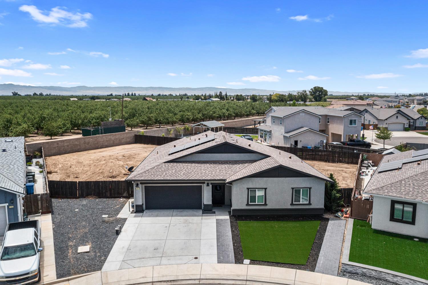 2697 Adams Ln, Manteca, CA 95337