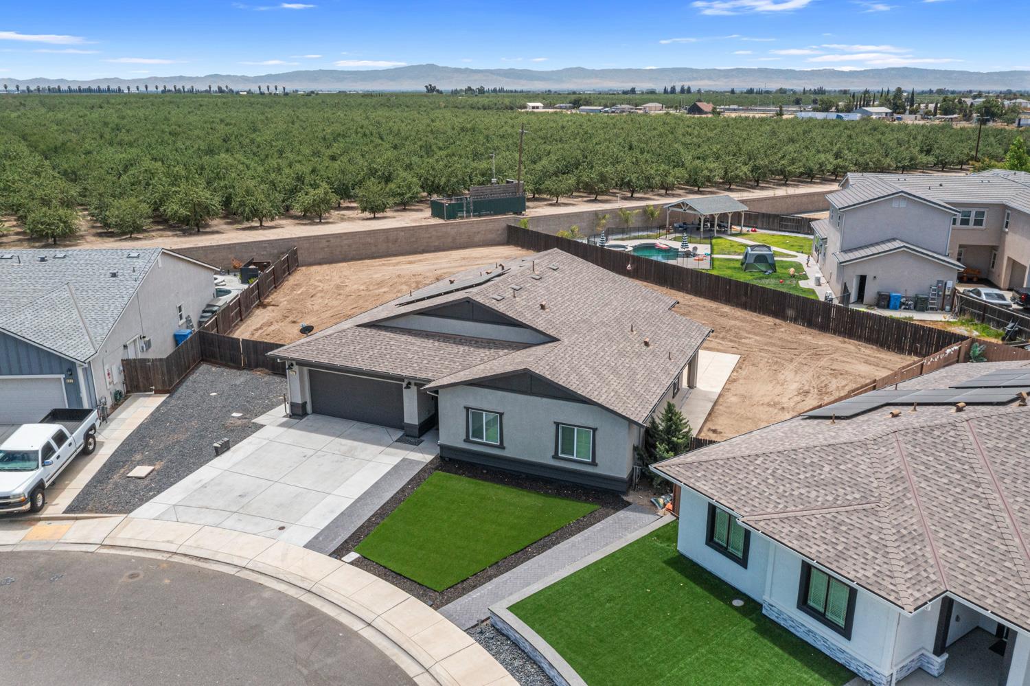 2697 Adams Ln, Manteca, CA 95337