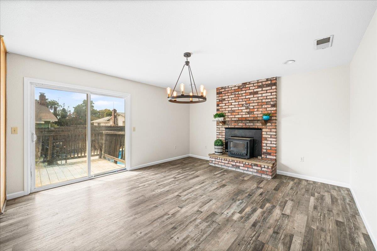 1484 Midland Ct, Manteca, CA 95336