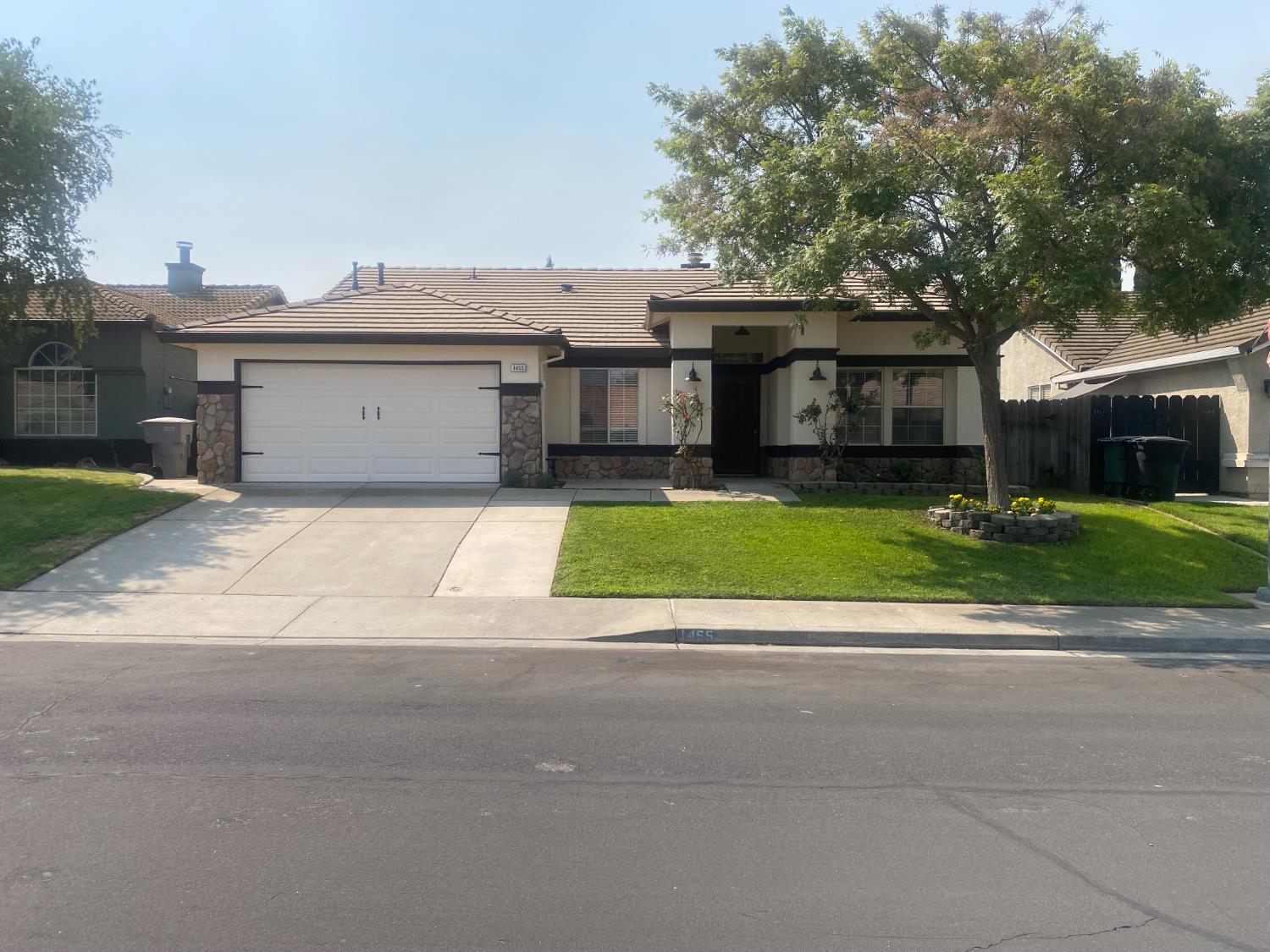 1455 Gold Rush Ct, Oakdale, CA 95361