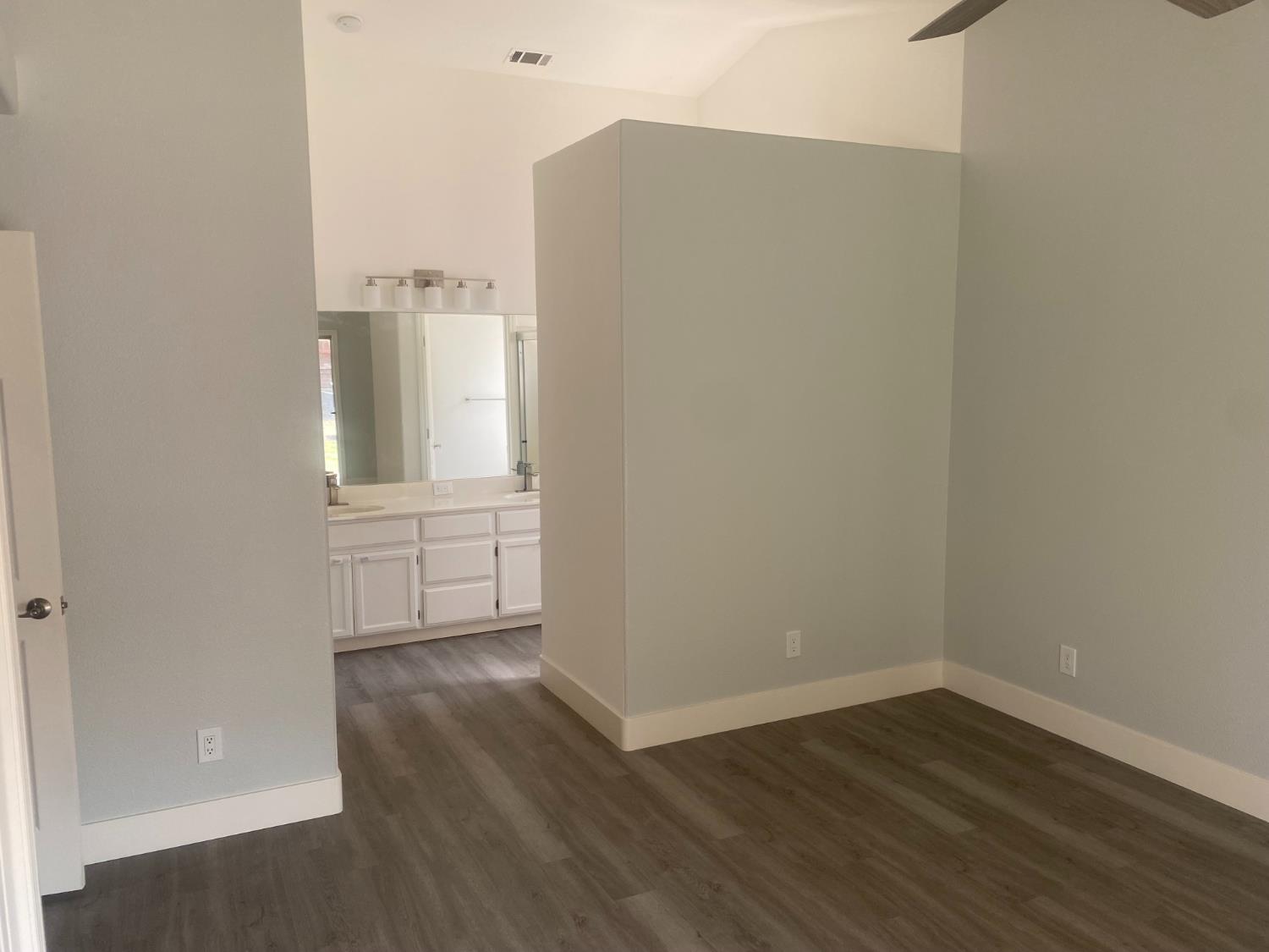 1455 Gold Rush Ct, Oakdale, CA 95361