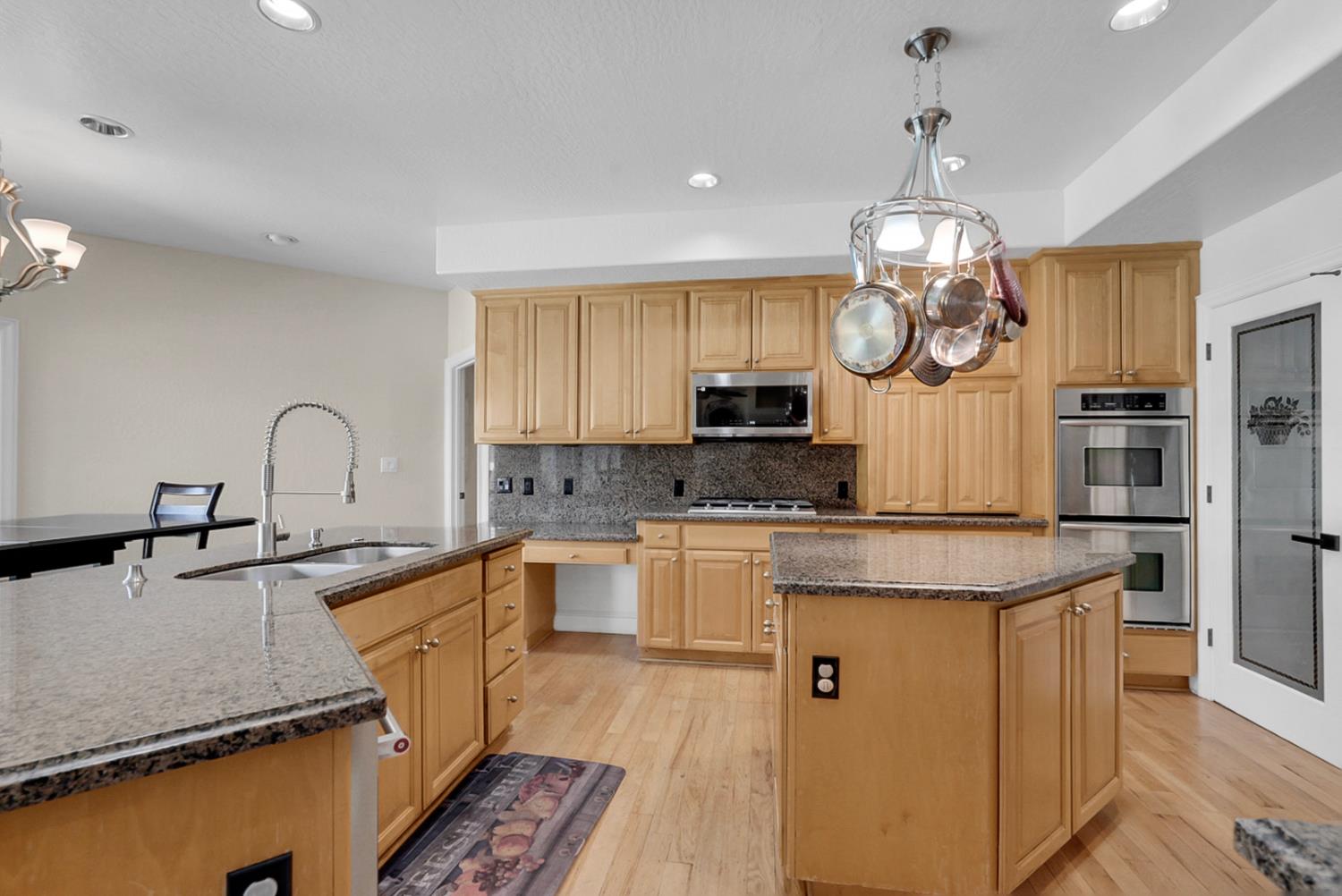 2609 Rembrandt Pl, Modesto, CA 95356
