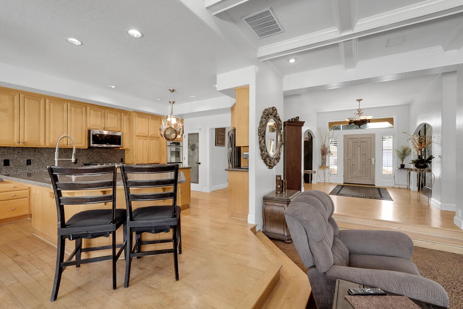 2609 Rembrandt Pl, Modesto, CA 95356