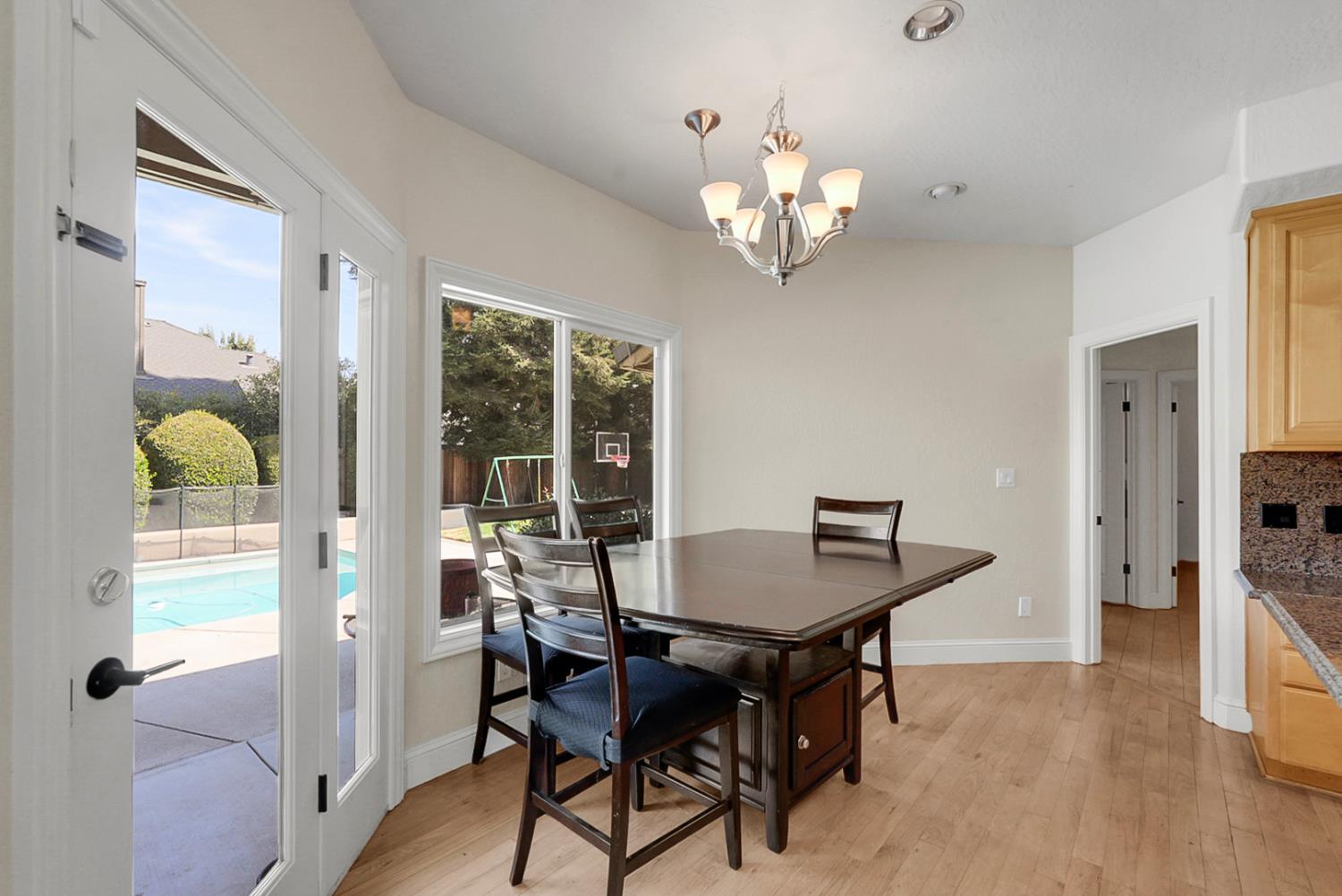 2609 Rembrandt Pl, Modesto, CA 95356