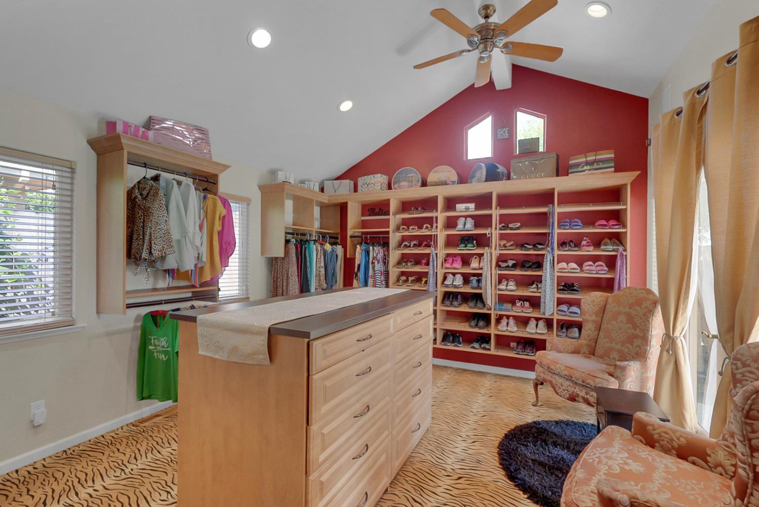 2609 Rembrandt Pl, Modesto, CA 95356