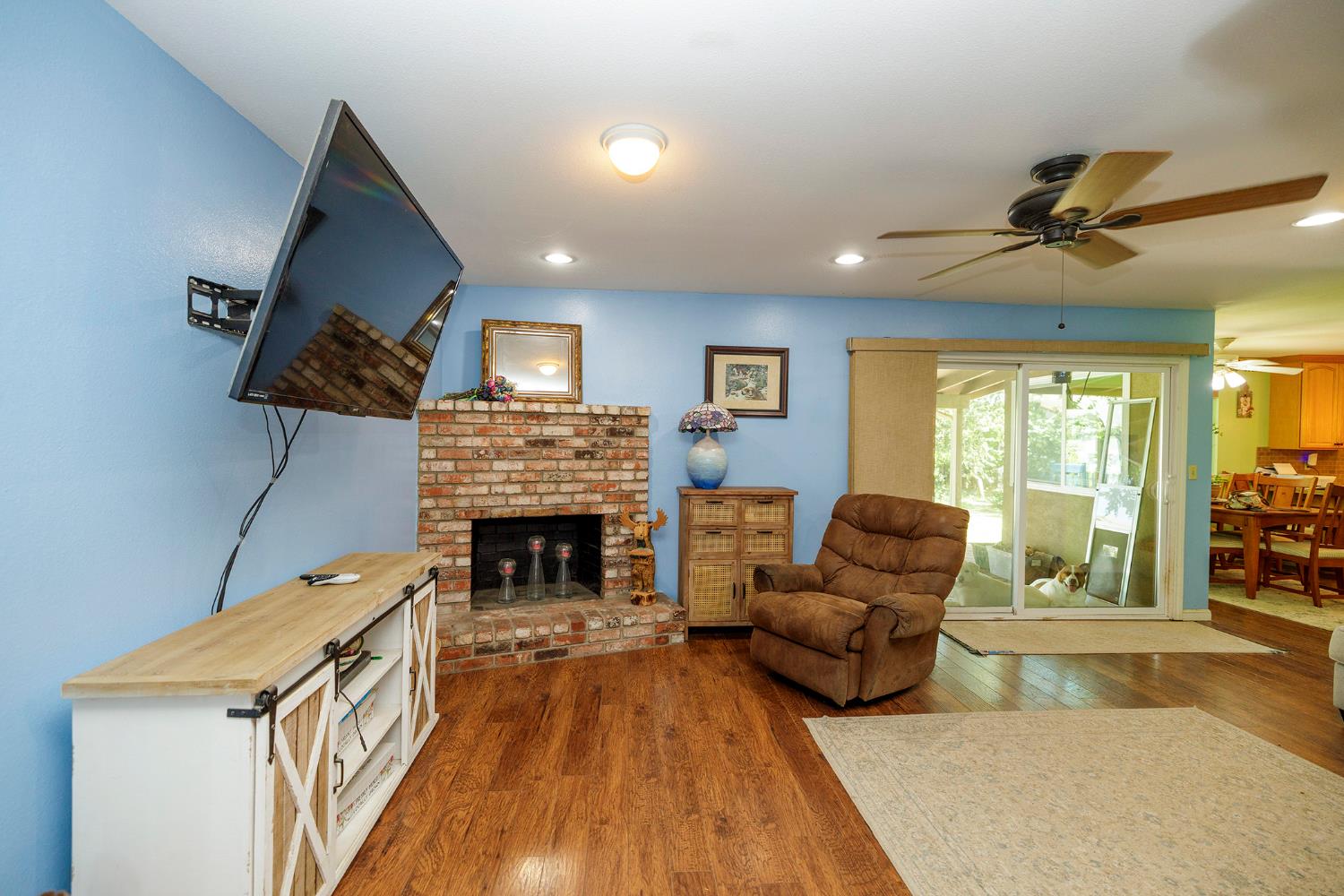 3290 Vanderbilt Ave, Turlock, CA 95382