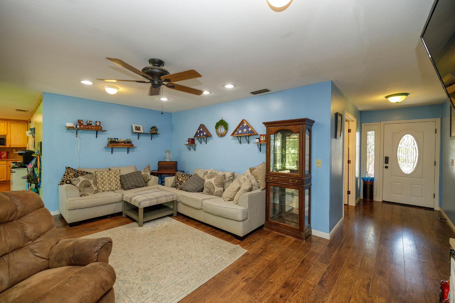 3290 Vanderbilt Ave, Turlock, CA 95382