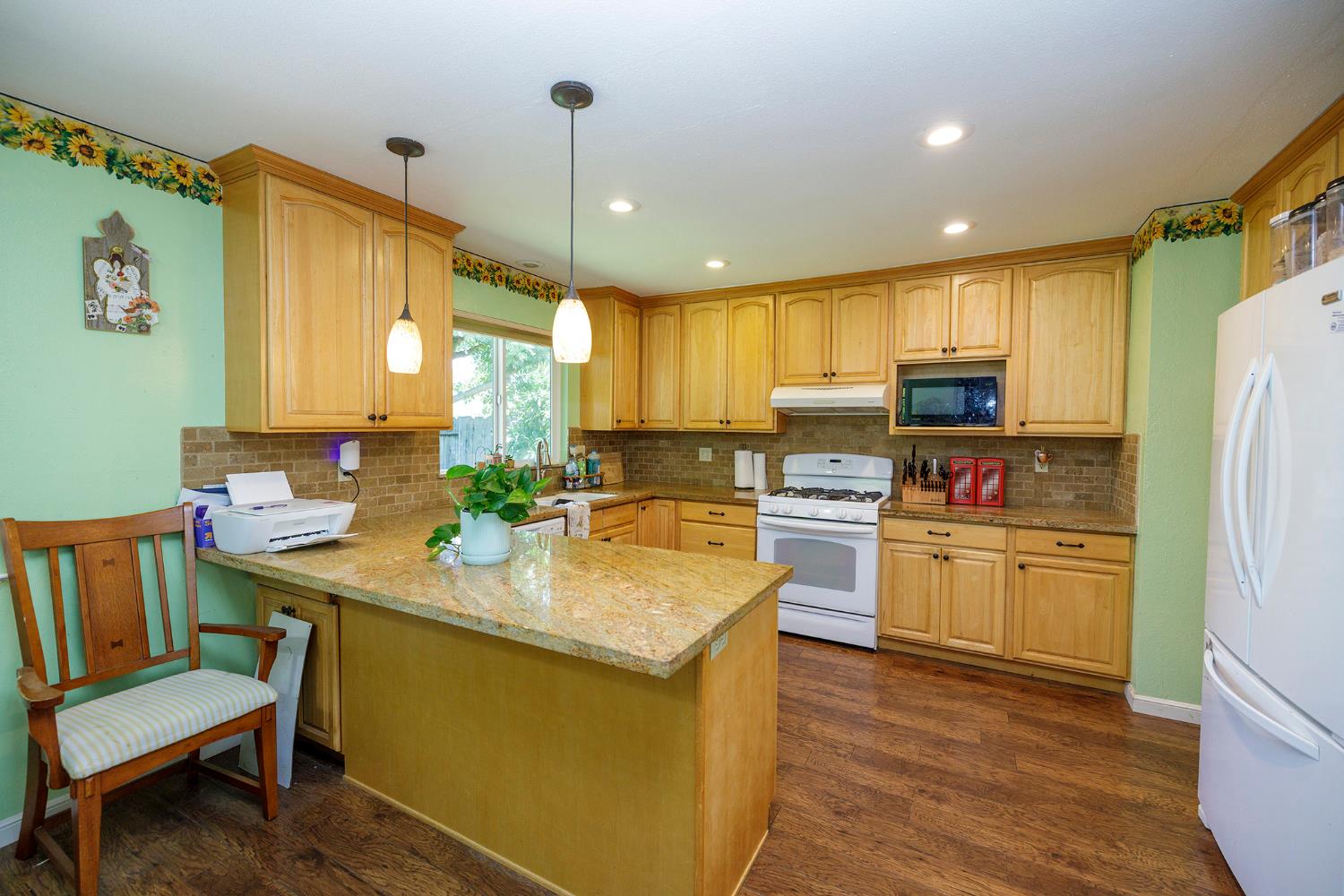 3290 Vanderbilt Ave, Turlock, CA 95382