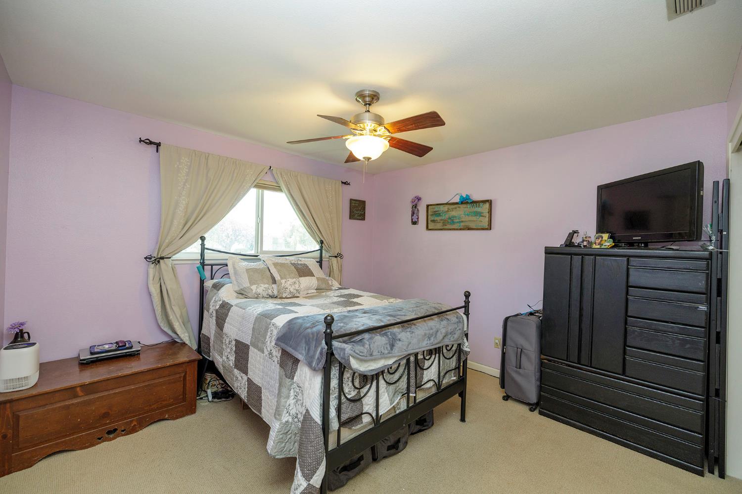 3290 Vanderbilt Ave, Turlock, CA 95382
