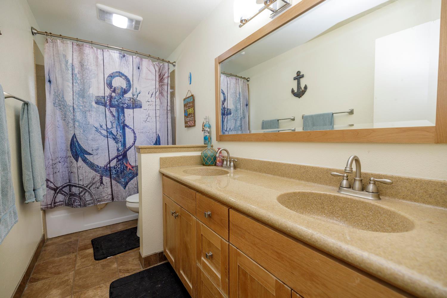 3290 Vanderbilt Ave, Turlock, CA 95382